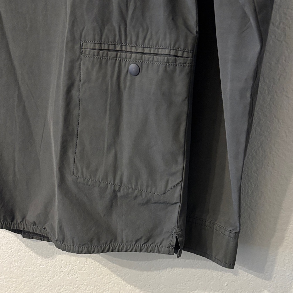 Aether Men's Lightweight Jacket - Picture 7 of 9